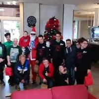 Babbo Natale...sorprende gli Atleti Lucky a Latina!!!! Rosario Cortese Pasquale Cimino Giovannino Rocca Domenico Saladino Domenico Macrì Felice Molinaro Davide Guzzo Guzzo Sergio Germano Provenzano Debora Mancuso Sergio Fazio Elena Lucchino  Domenico La Chimea Lucia Perri Franca Attanasio Angela Mastroianni