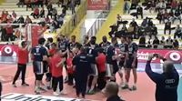 Discesa Dei Campioni Speciali LUCKY in Superlega VOLLEY Top Volley - Latina & Callipo Vibo Rosario Cortese Pasquale Cimino Domenico Macrì Domenico La Chimea Guzzo Sergio Sergio Fazio Domenico Saladino Giovannino Rocca Felice Molinaro Pietro La Pira Germano Provenzano Erika Torcaso